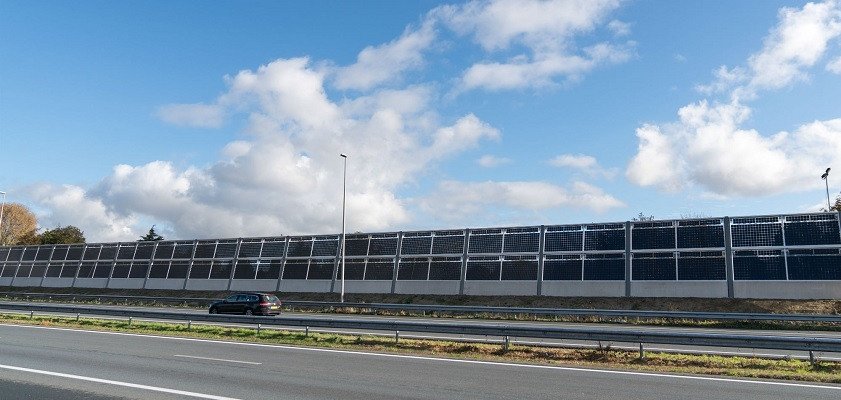 Solar A50, Uden